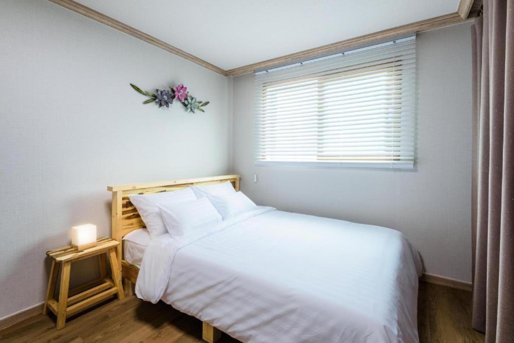 Romance Jeju Pension 外观 照片